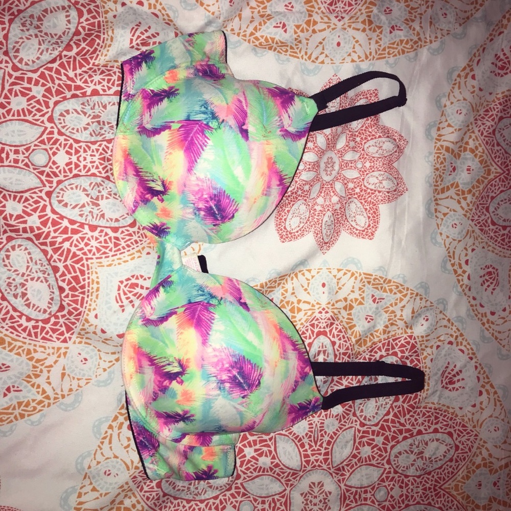 Victoria Secret T-Shirt Bra